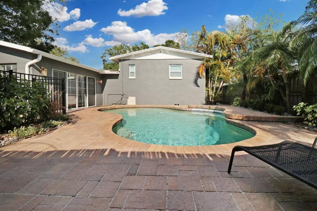 Palm Tree Paradise Tampa Pool Home Exterior foto